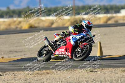 media/Dec-07-2024-CVMA (Sat) [[21c5f1ef85]]/Race 11-Amateur Supersport Open/